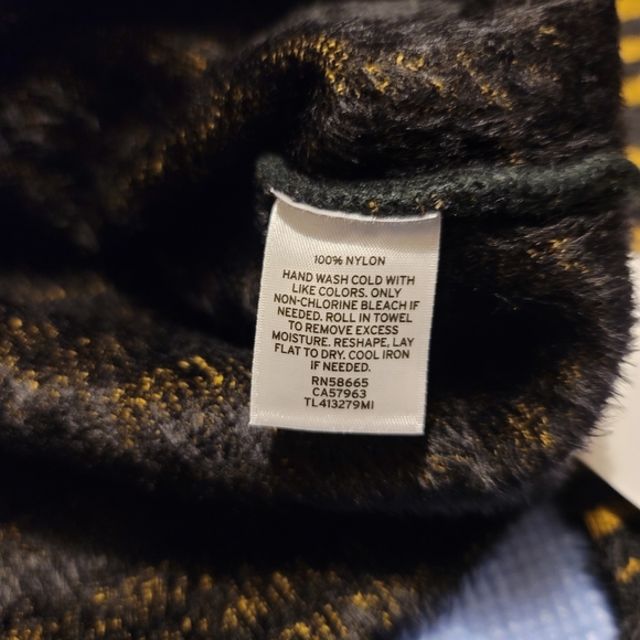 Leith Fuzzy Tiger Striped Top - Picture 7 of 7